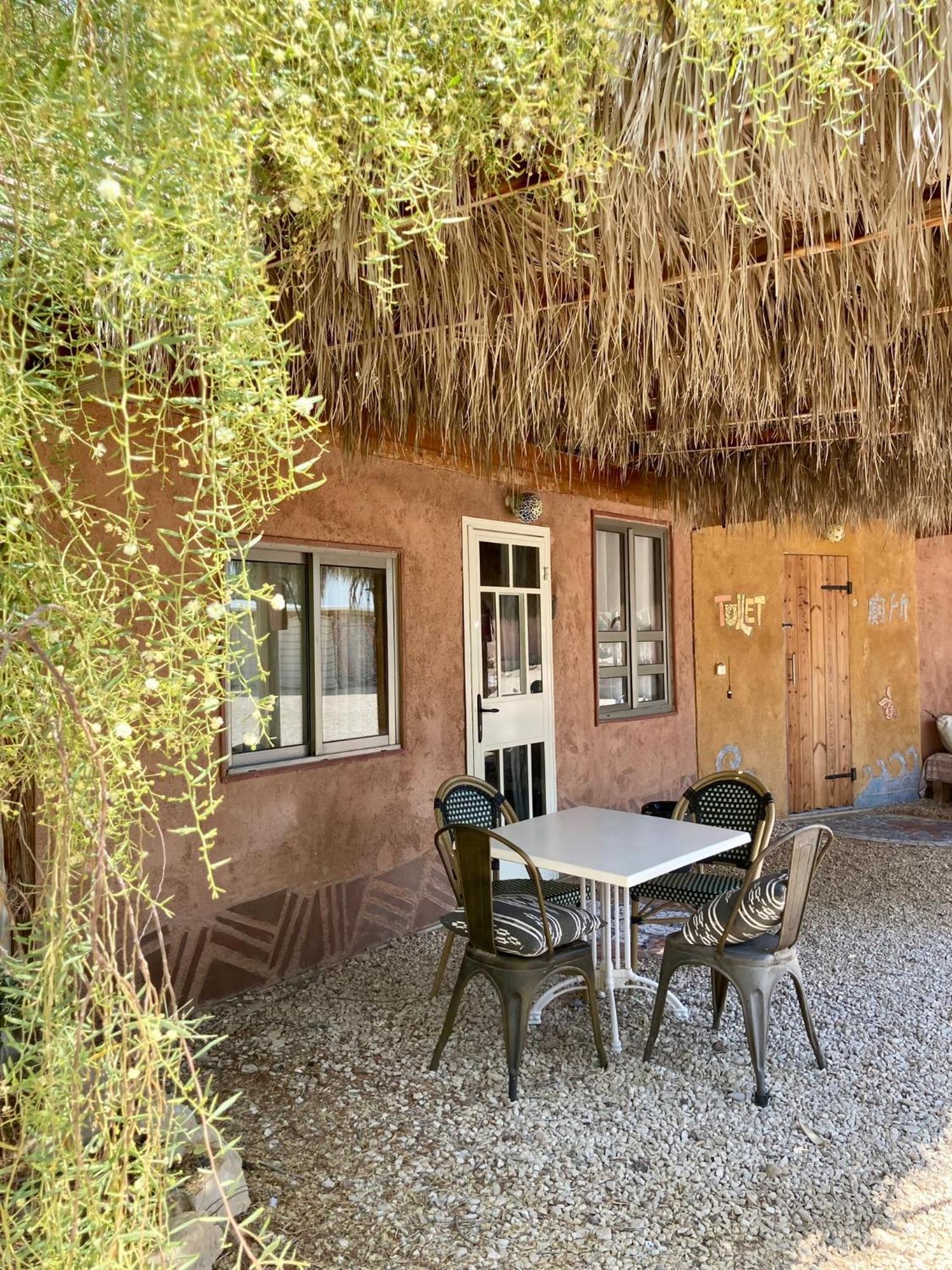 Tobiana Desert Lodging Negev 'Ezuz Esterno foto